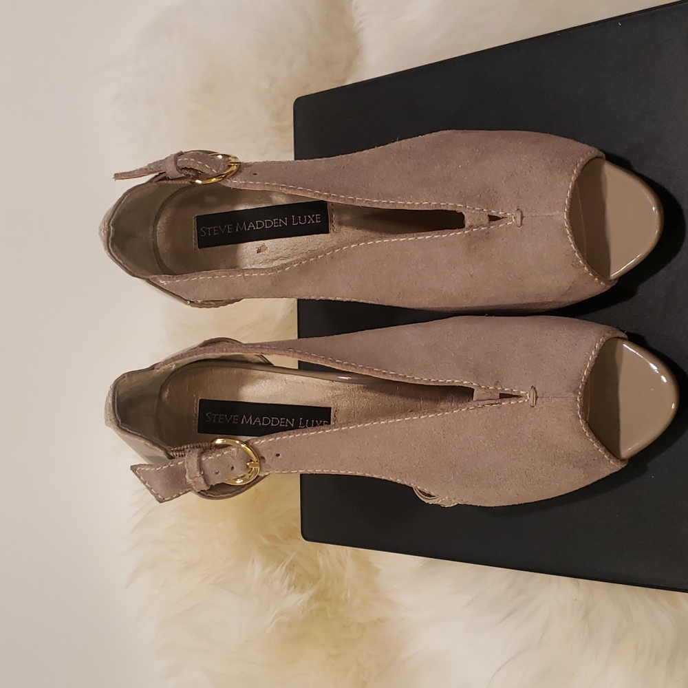 Steve Madden Luxe Size 8 Tan Suede and Patent Leather Heels